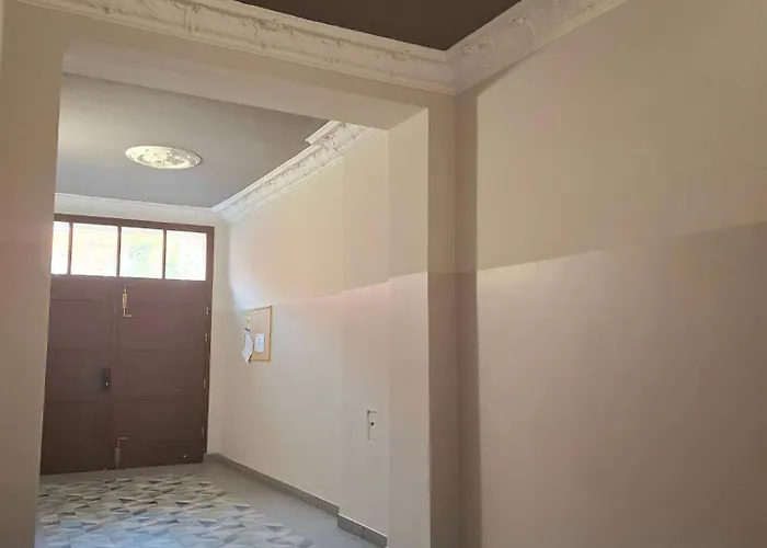 Night Host Trzebnicka 56 Free Parking アパート *