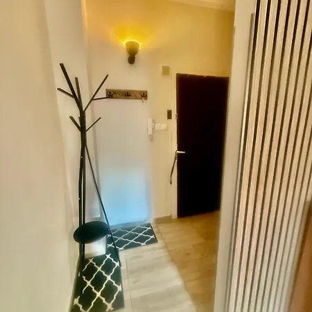 Night Host Trzebnicka 56 Free Parking Wroclaw